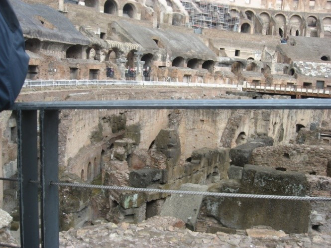  Der Innenbereich des Colosseum 